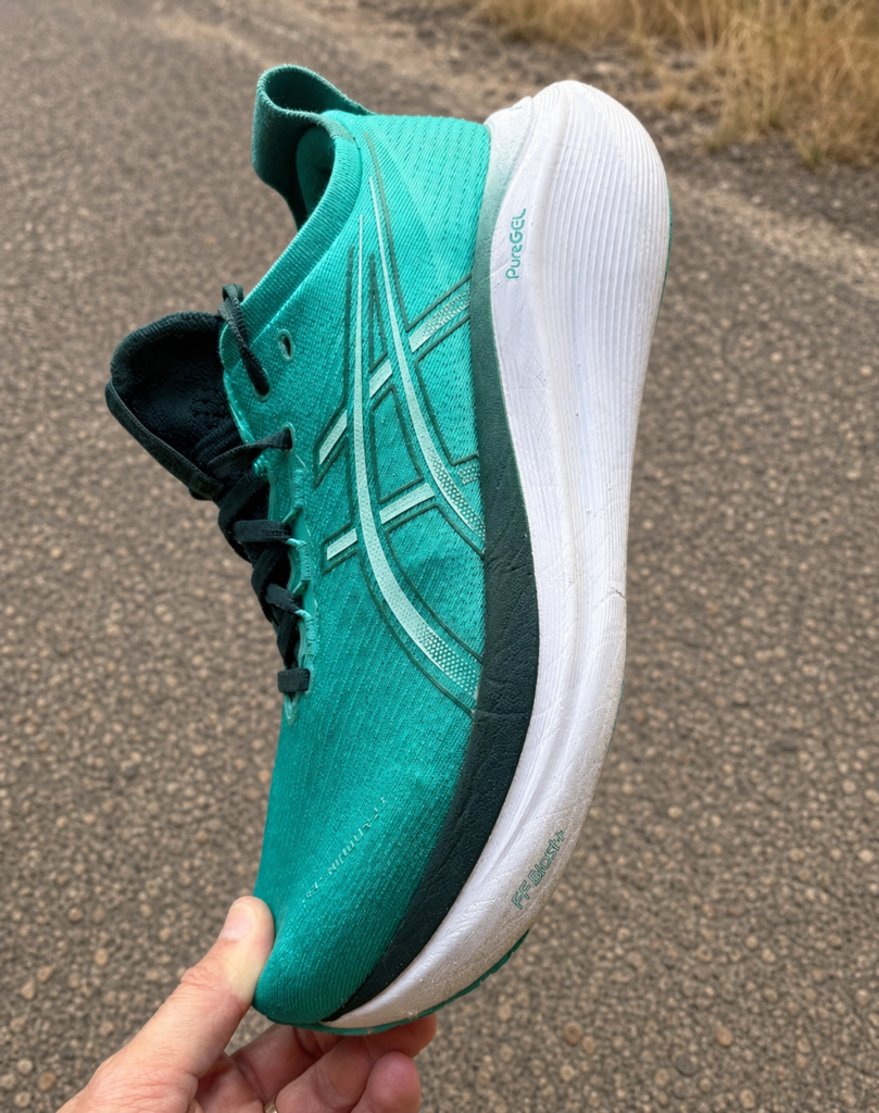 Mousse FF BLAST PLUS ECO et PureGEL de l’ASICS Gel-Nimbus 27