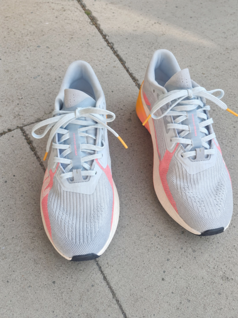 Dessus et laçage de la Kiprun Kipcore homme