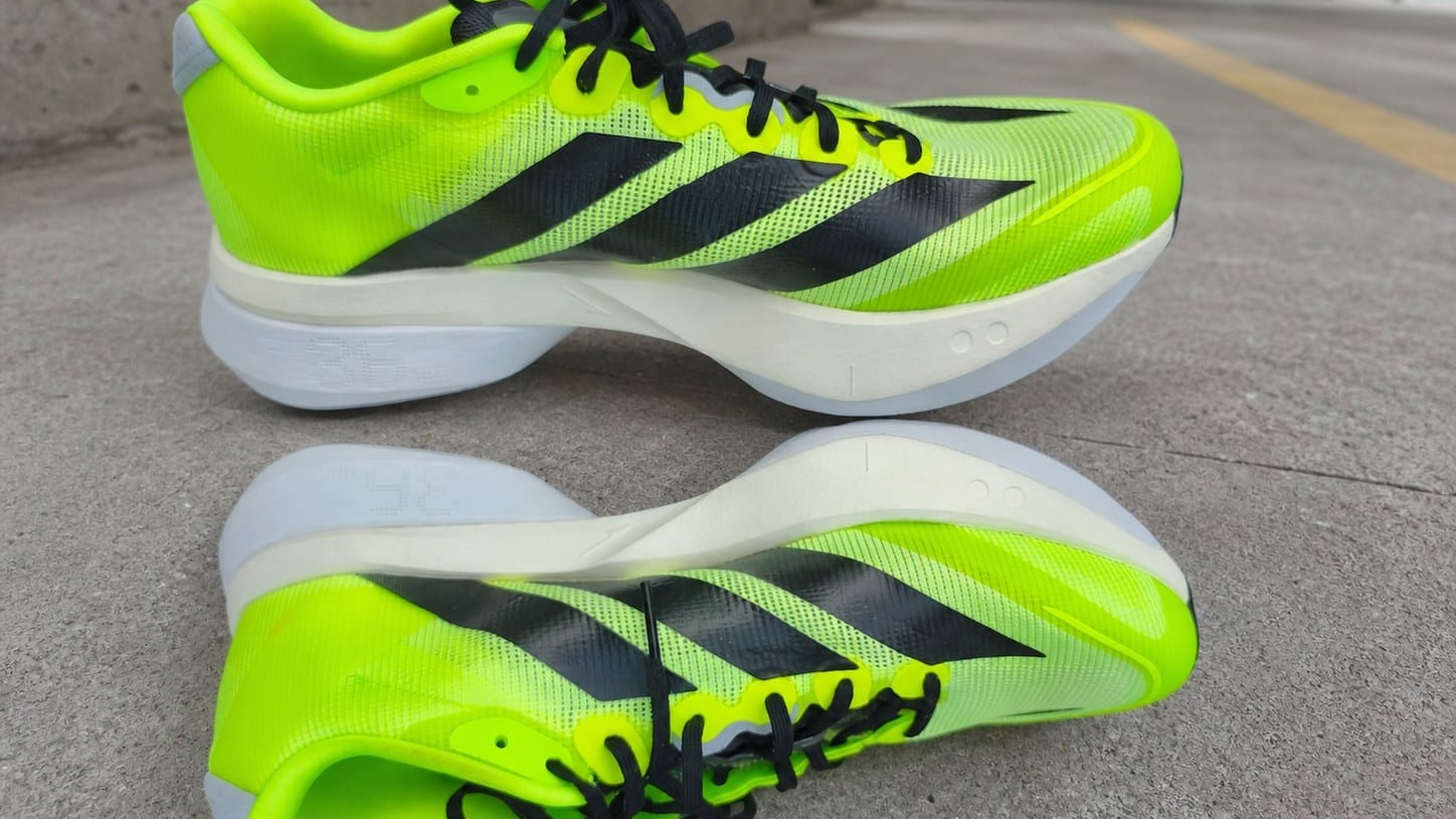 Image principale de l'article Adidas Adizero Boston 13 : la vitesse sans grand spectacle