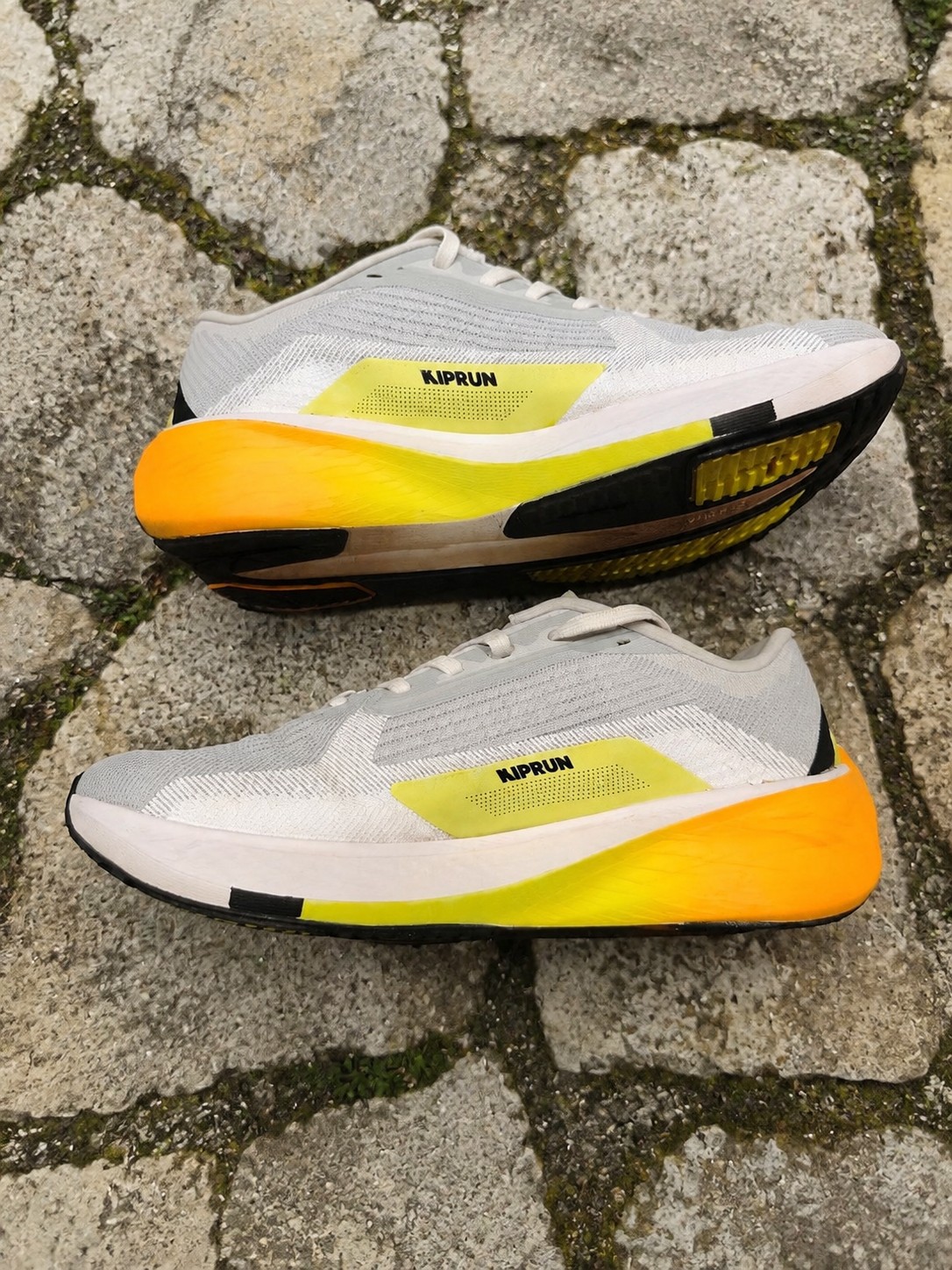 Profils de la Kiprun Kipcore Premium et mousse Softech