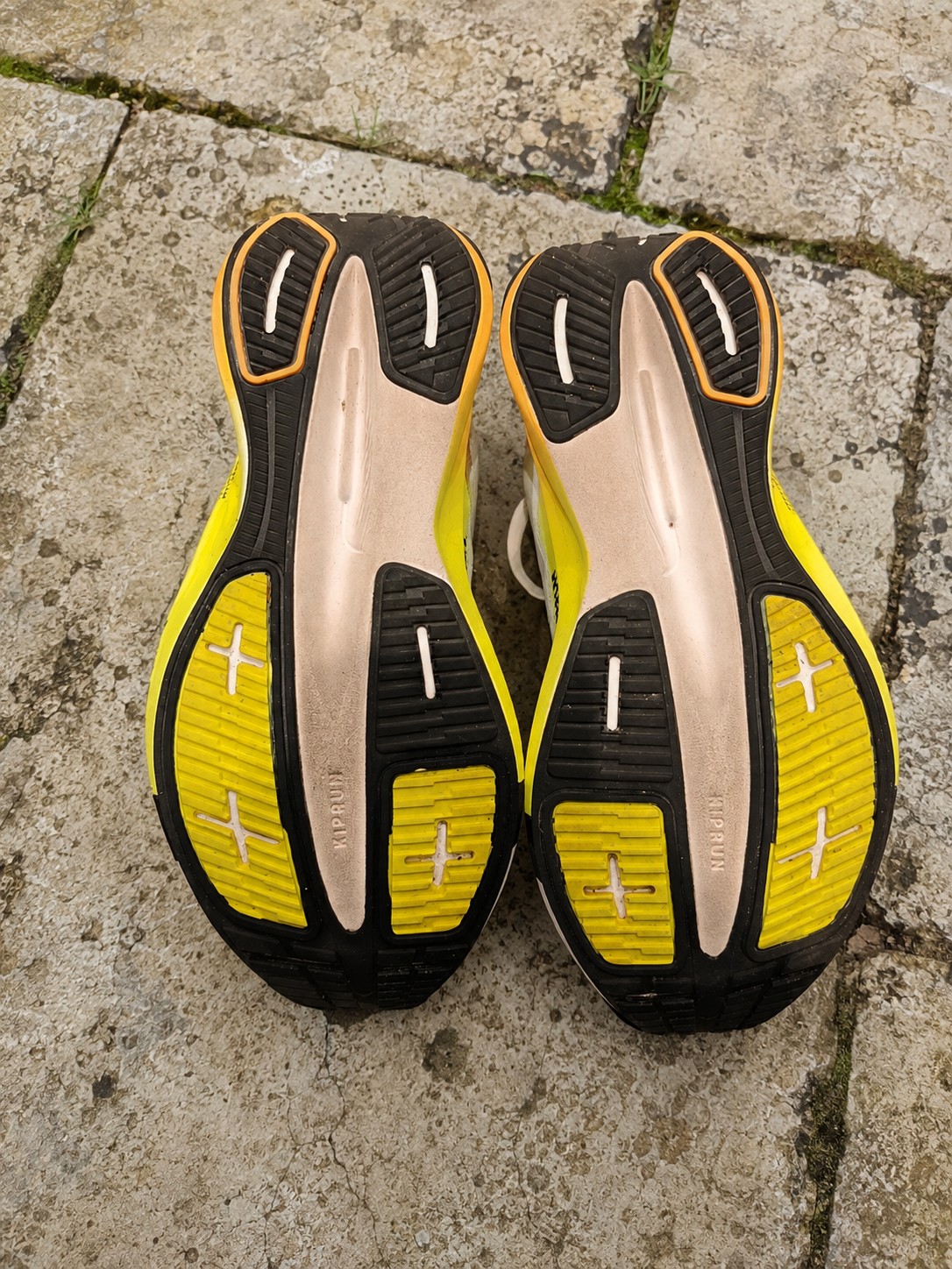 Semelles extérieures de la Kiprun Kipcore Premium après 402 km